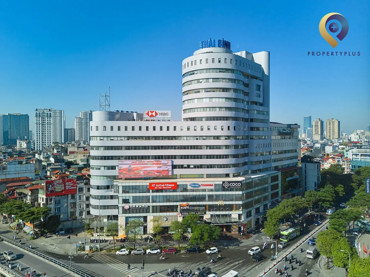 Toàn cảnh tòa nhà Viet-Tower tại Đống Đa nhìn từ trên cao.